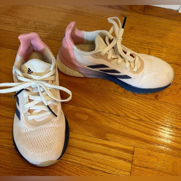 Adidas Astrarun Womens Running Sneakers Pink
Size 6 - Picture 9 of 14